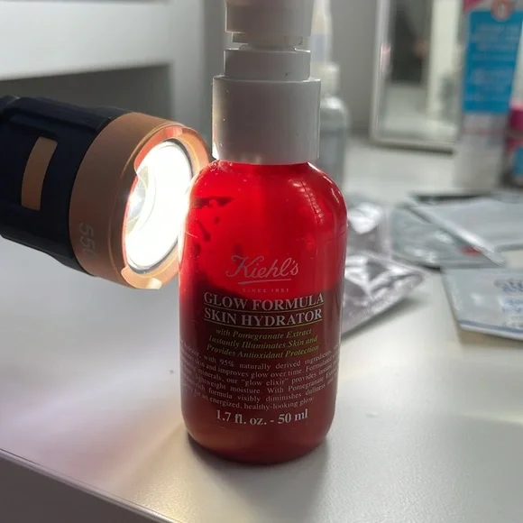 Moisturizers - Picture 3 of 6